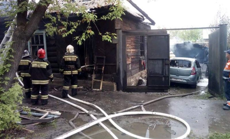 В Екатеринбурге в пожаре погибла женщина