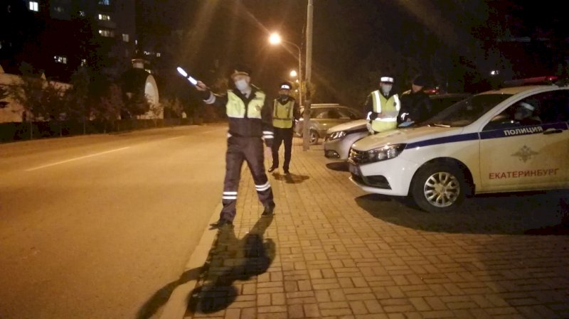 За выходные гаишники в Екатеринбурге поймали 25 пьяных водителей