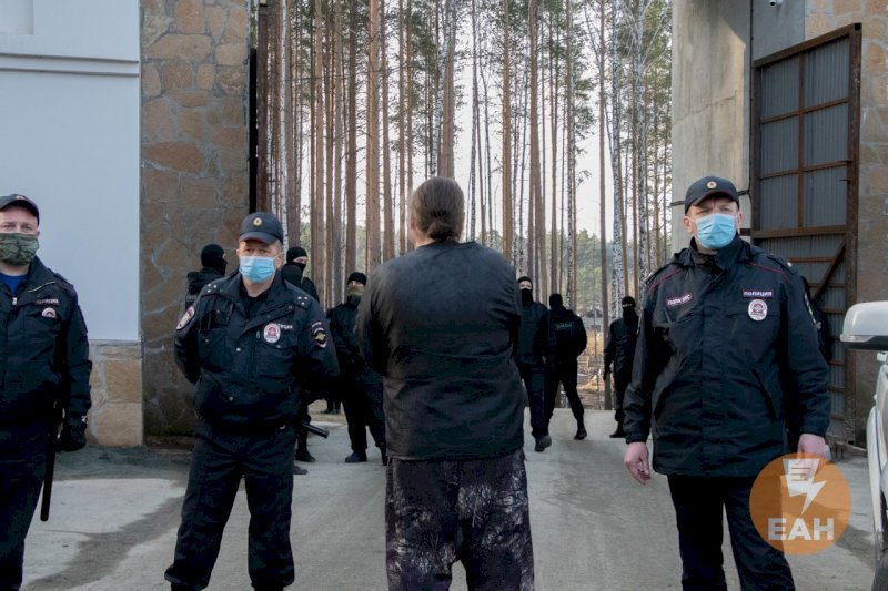 Свердловские силовики нагрянули в дальние скиты бывшего схиигумена Сергия