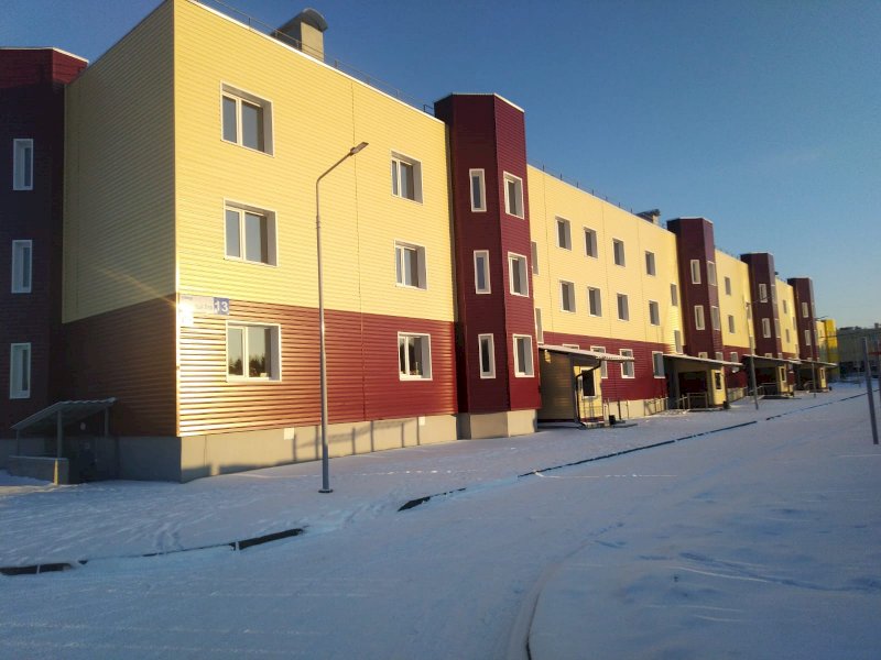 Энергетики подключили к сетям новый дом для переселенцев из аварийного жилья на севере Среднего Урала 