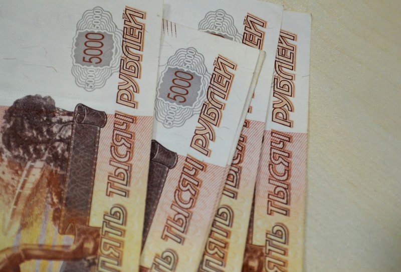 В Екатеринбурге пенсионерка отправила мошенникам 1,5 миллиона рублей