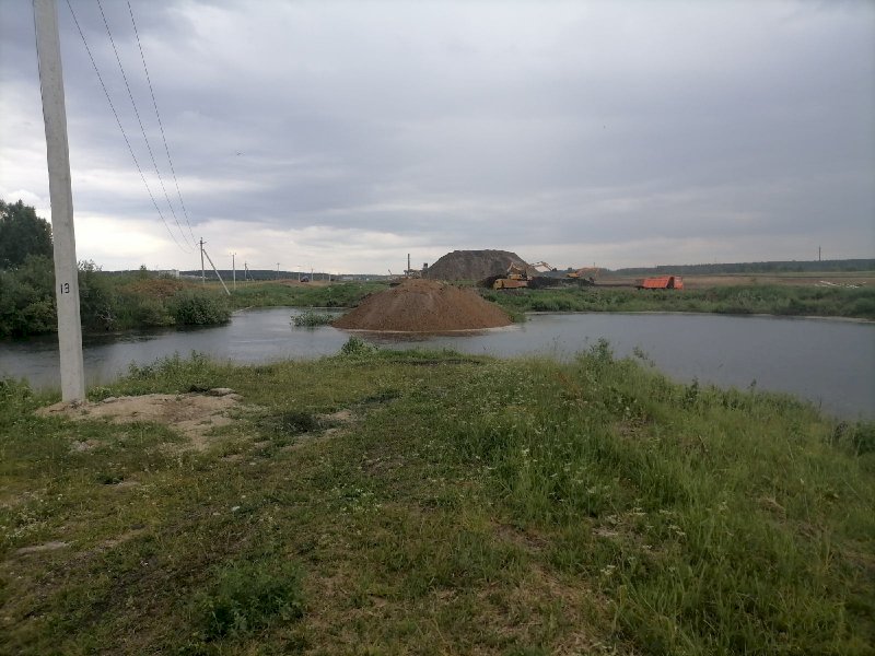 В Калиновском продолжают засыпать пруд - местные жители разрабатывают план сопротивления