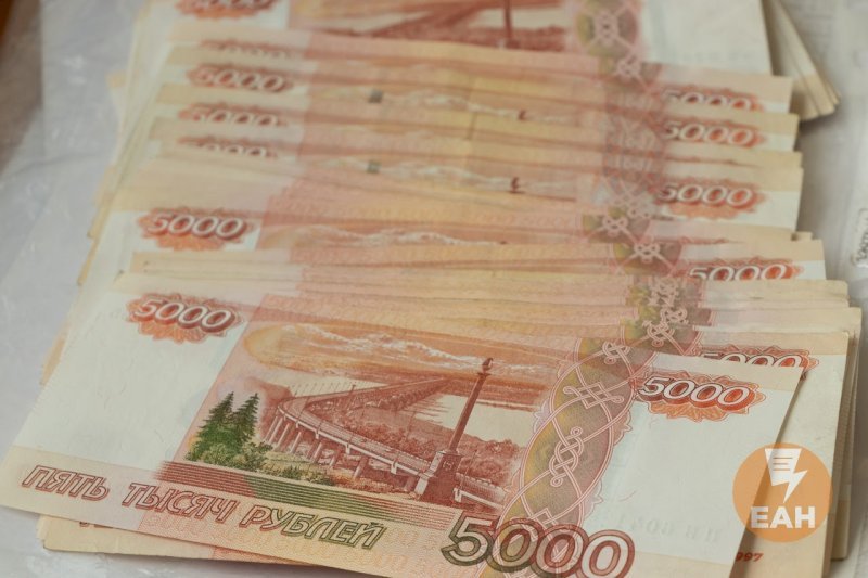 Жительница Оренбургской области отправила генерал-майору НАТО один миллион рублей