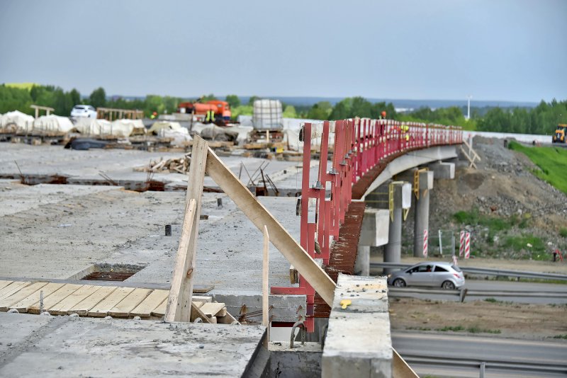 Свердловские строители подтвердили сроки сдачи дороги, на открытии которой ждут Путина
