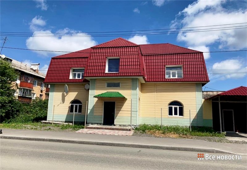 «Коктейлями Молотова» забросали частный дом в Свердловской области
