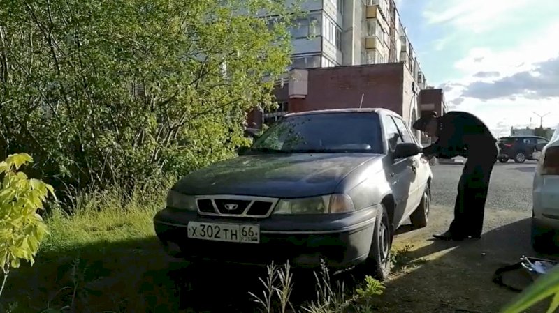 Полицейские поймали водителя, насмерть сбившего ребенка в Свердловской области. ВИДЕО