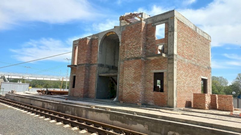 Историческую станцию на Оренбургской детской железной дороге достроят в сентябре 