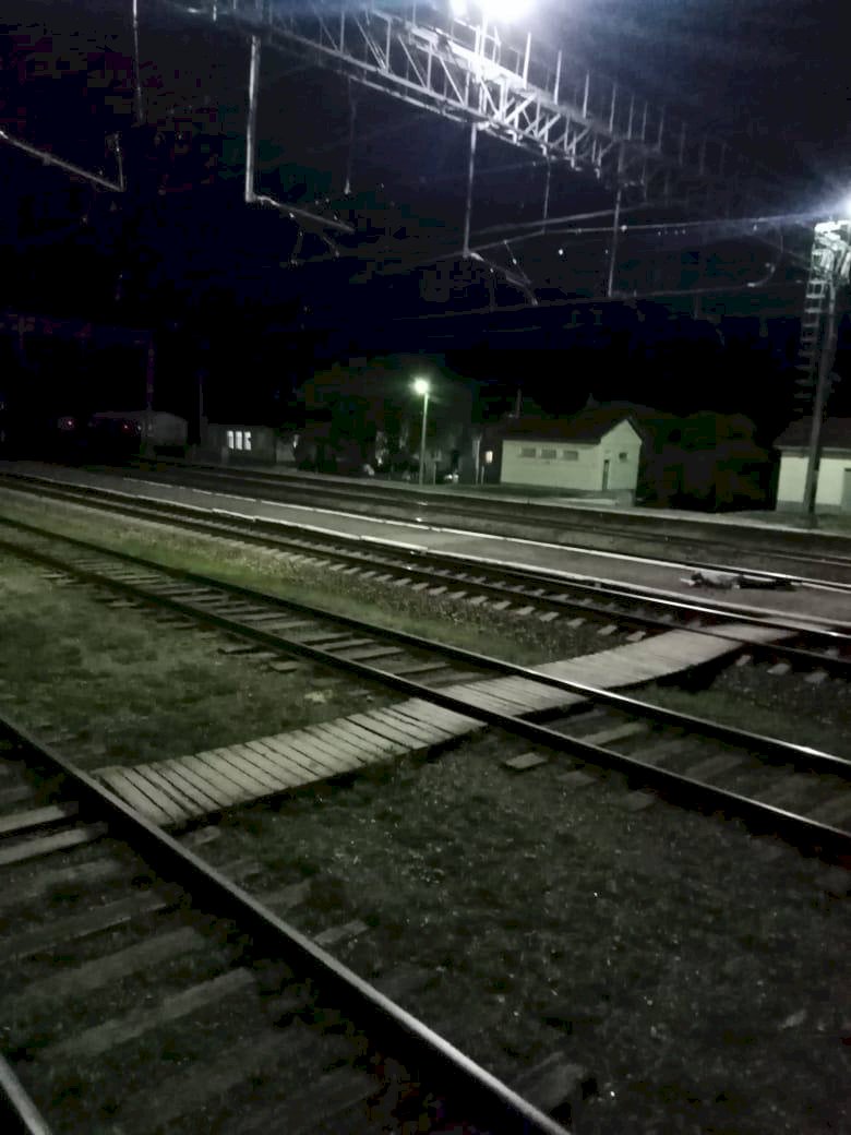 Поезд насмерть сбил мужчину в Пермском крае