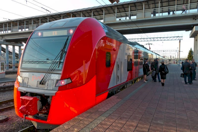 Екатеринбуржцы получат скидку на проезд в наземном метро в честь юбилея города