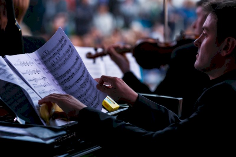 «Без сострадания нет большого художника»: музыканты Спивакова дают благотворительные концерты в Оренбурге