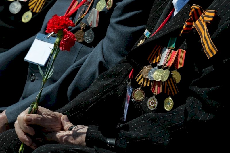 В дни празднования Победы ветеранов в Кольцово будут обслуживать бесплатно 