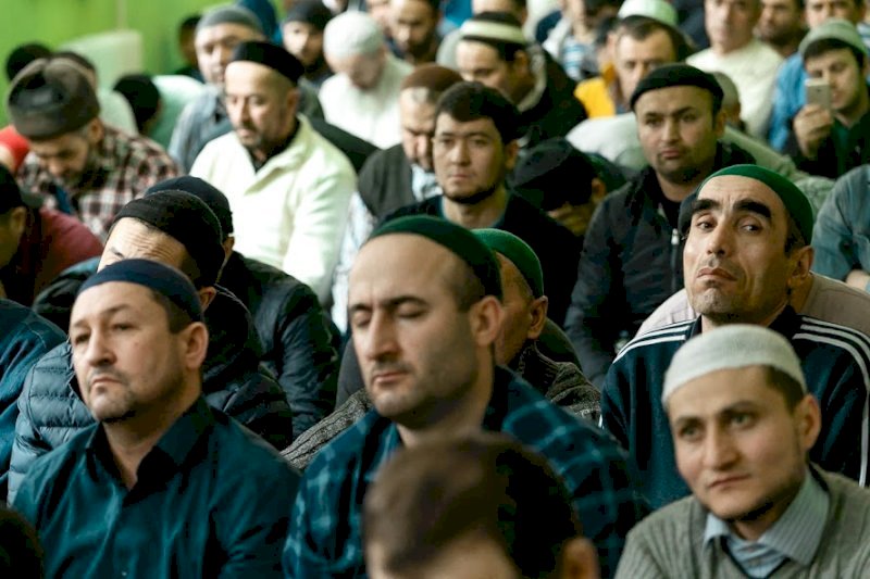 Около тысячи таджикистанцев застряли в аэропортах Москвы