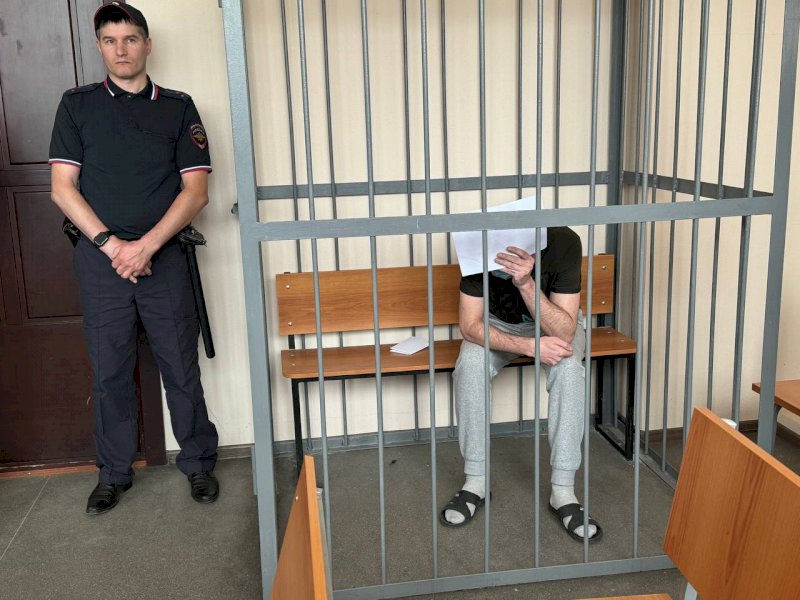 Садиста, который прибил к доске стопы девушки и поджег ее, осудили в Екатеринбурге