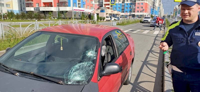 Машина сбила подростка на электросамокате в Екатеринбурге