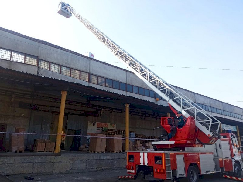 Уголовное дело об обрушении на крупном складе возобновили в Челябинске