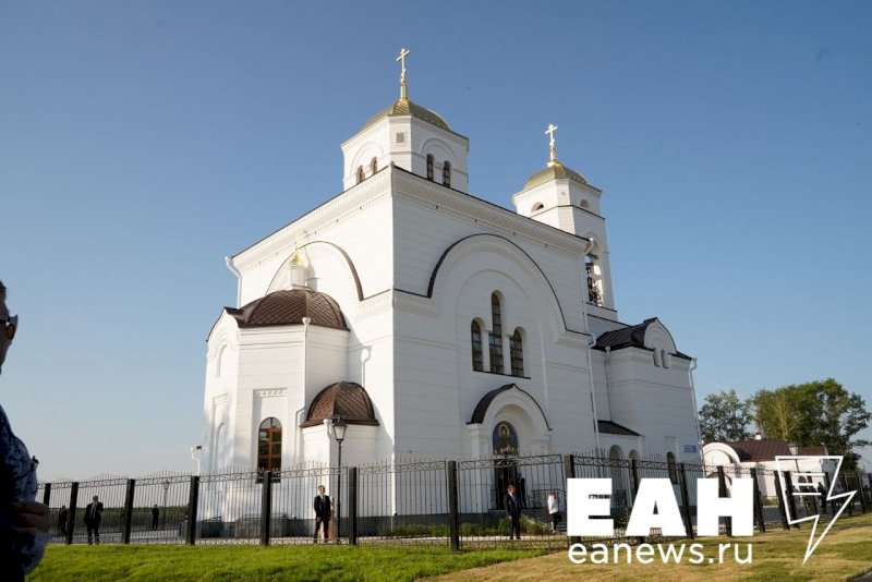 Родилась новая сила: екатеринбургский митрополит освятил возрожденный храм в Алапаевске