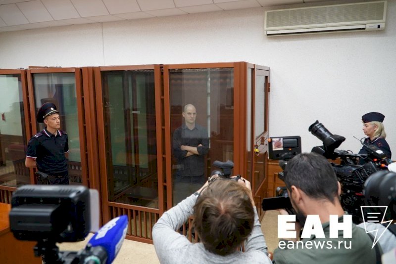 В Кремле объяснили закрытость суда по делу журналиста из США Гершковича