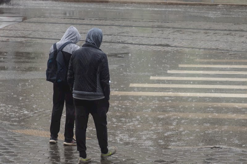 Дожди и грозы на неделю задержатся в Свердловской области