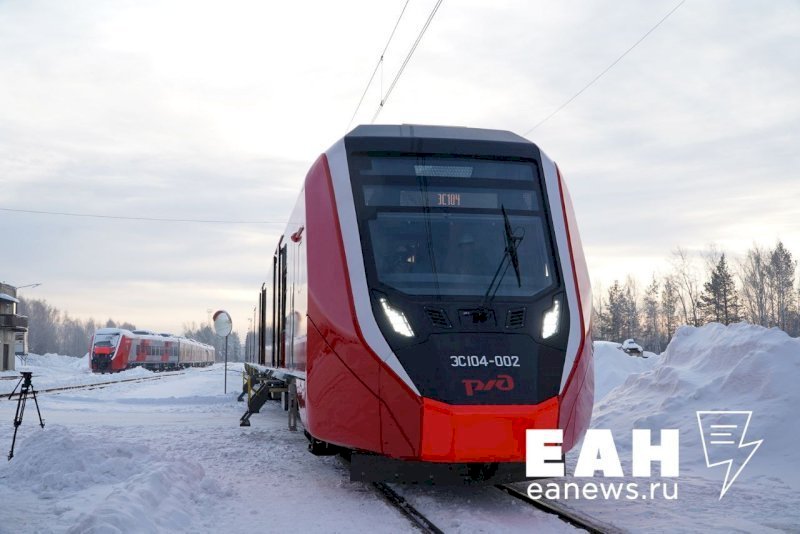 Десять поездов задерживаются из-за непогоды в Свердловской области