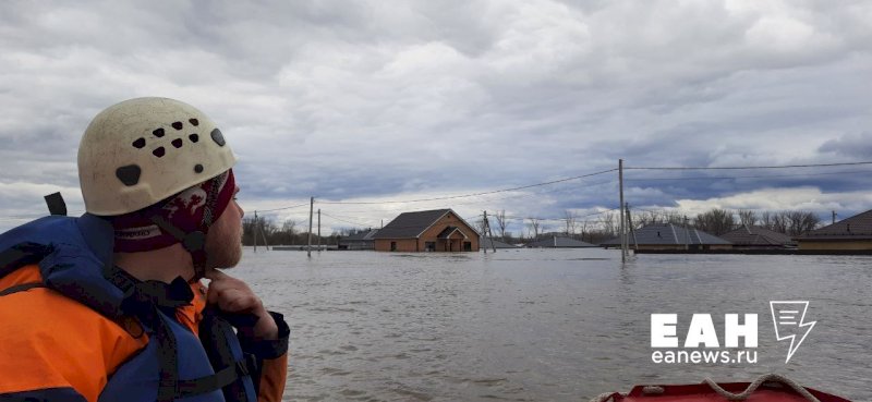 Более 2 тысяч жилых домов остаются затопленными в Оренбуржье