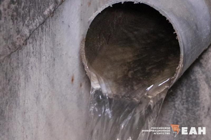 Автомобильный двигатель забил канализацию в Нижнем Тагиле