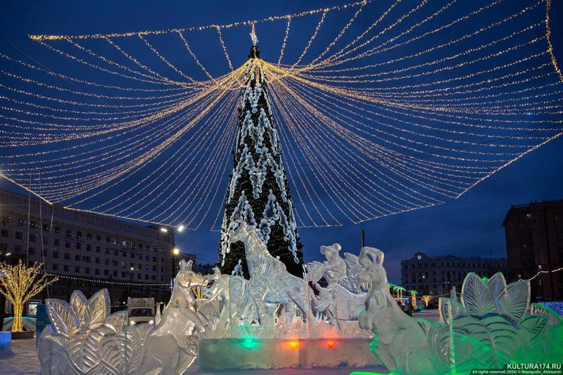 Ледовый городок в центре Челябинска начинают разбирать