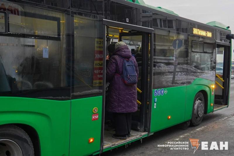 Екатеринбуржцы оценили транспортную реформу – «Автобусов больше, но логистика не настроена»