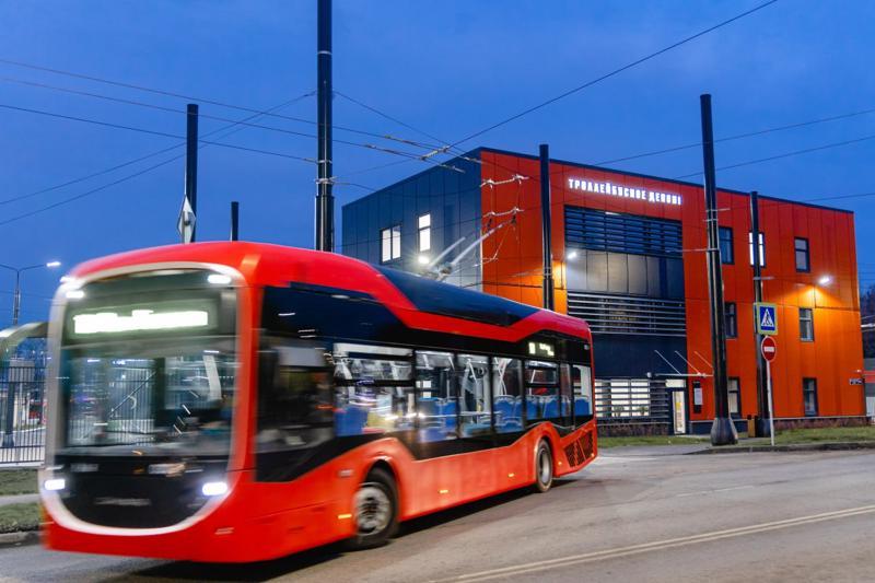 Onlayn porno: birinchi marta juni yutish Rus porno filmlar onlayn