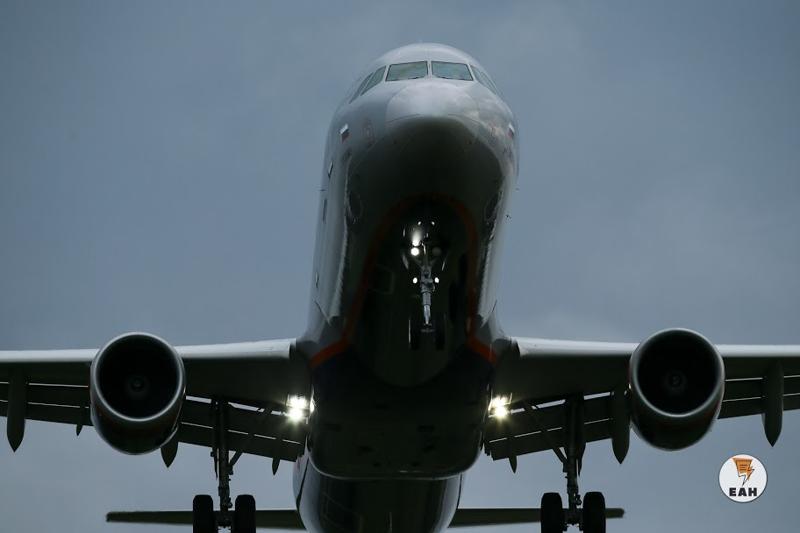 В «Уральских авиалиниях» назвали причину ЧП на борту, который подал сигнал бедствия