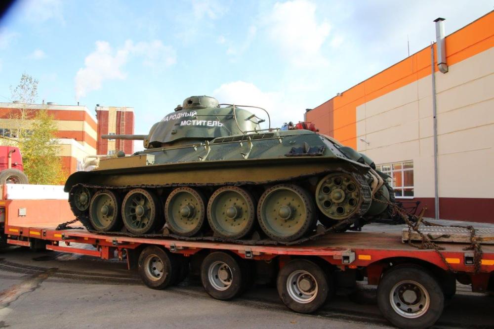 Купить танк в екатеринбурге у официального дилера. УГМК музей военной техники верхняя Пышма. Т34-76 музей УГМК. Т-34 УГМК. Танковый музей в Пышме.
