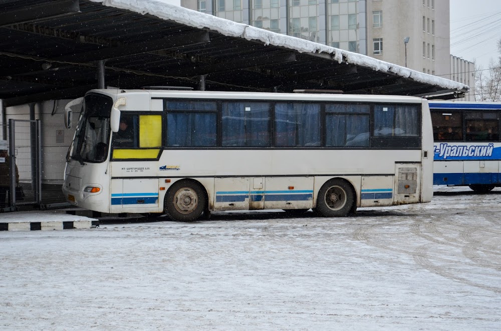 Екатеринбург сегодня челябинск автобус. Автобусная станция Алапаевск. Автовокзал Краснотурьинск. Автовокзал автобус Алапаевск.