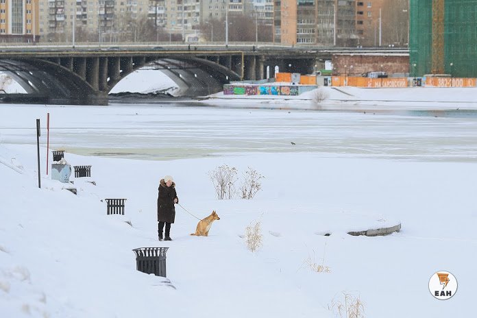 В екатеринбурге потеплеет. Потепление в Екатеринбурге. Екатеринбург погода зимой. Снегопад в Екатеринбурге 2005 г. Екатеринбург сегодня фото снегопад.