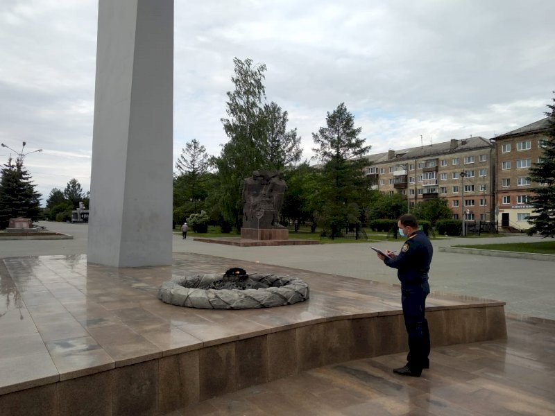 Тагил в теме. Вечный огонь Нижний Тагил. Площадь славы Нижний Тагил. Вечный огонь Нижний Тагил вагонка. Площадь славы Тагил вечный огонь.