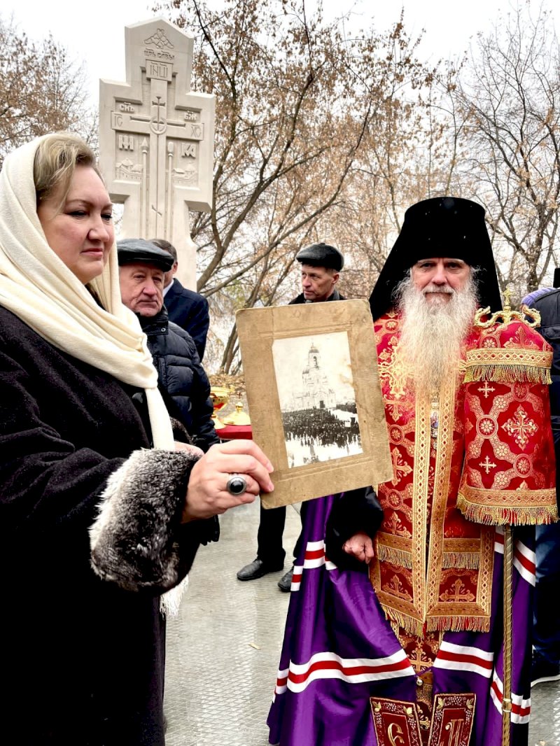 В Алапаевске установили крест на месте строительства храма святого князя  Александра Невского (ФОТО)