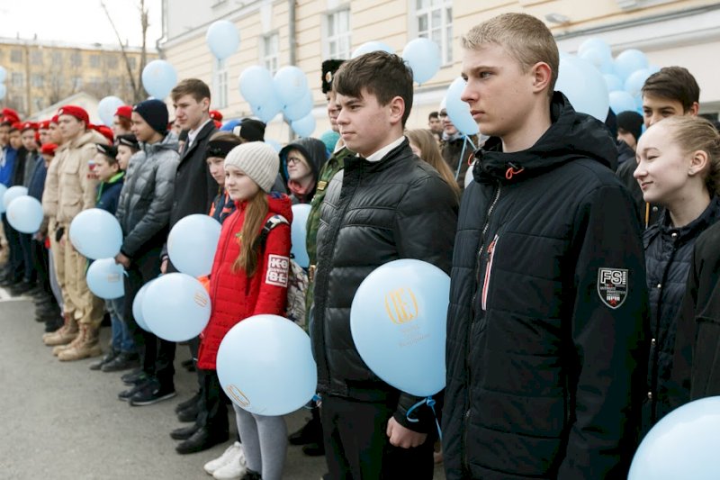 Свердловская диаспора. Полиция Екатеринбург. УМВД наркотиков Екатеринбург. Интервью сотрудника Лысково полиция. Фото из полиции Екатеринбурга.