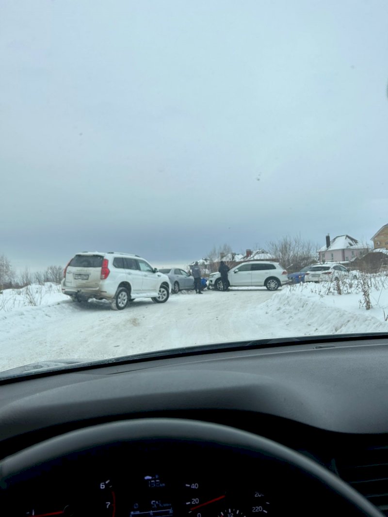 Узорный кризис: в Екатеринбурге идет битва за не существующую на бумаге  автодорогу